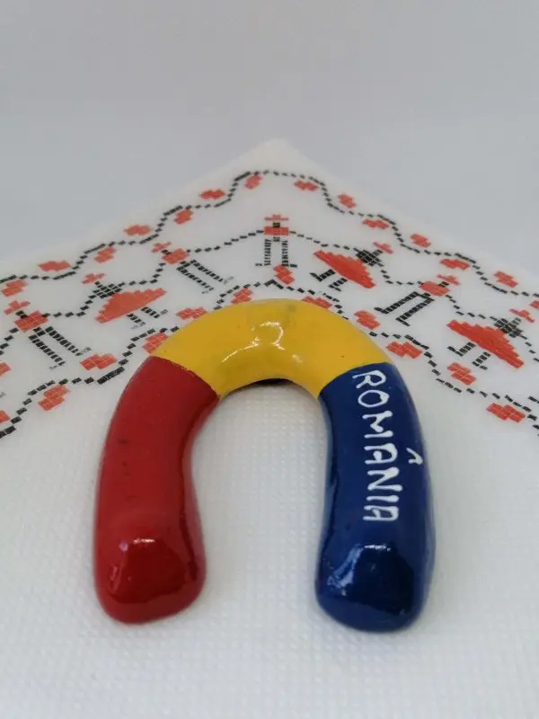 Magnet suvenir Romania - Potcoava ceramica Corund 8 cm
