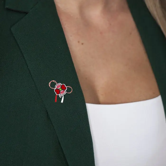 Mărțișor broșă trifoi cu punguță cadou și mesaj personalizat - Imagen 4