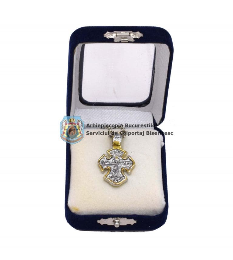 Cruciulita bicolora in cutie de catifea 1