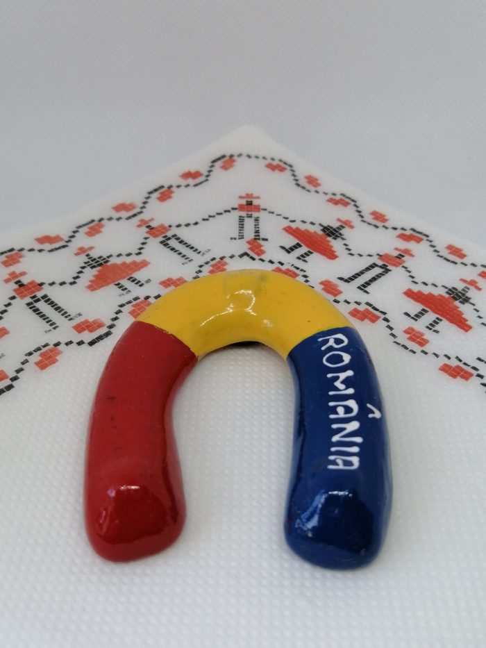 Magnet suvenir Romania - Potcoava ceramica Corund 8 cm